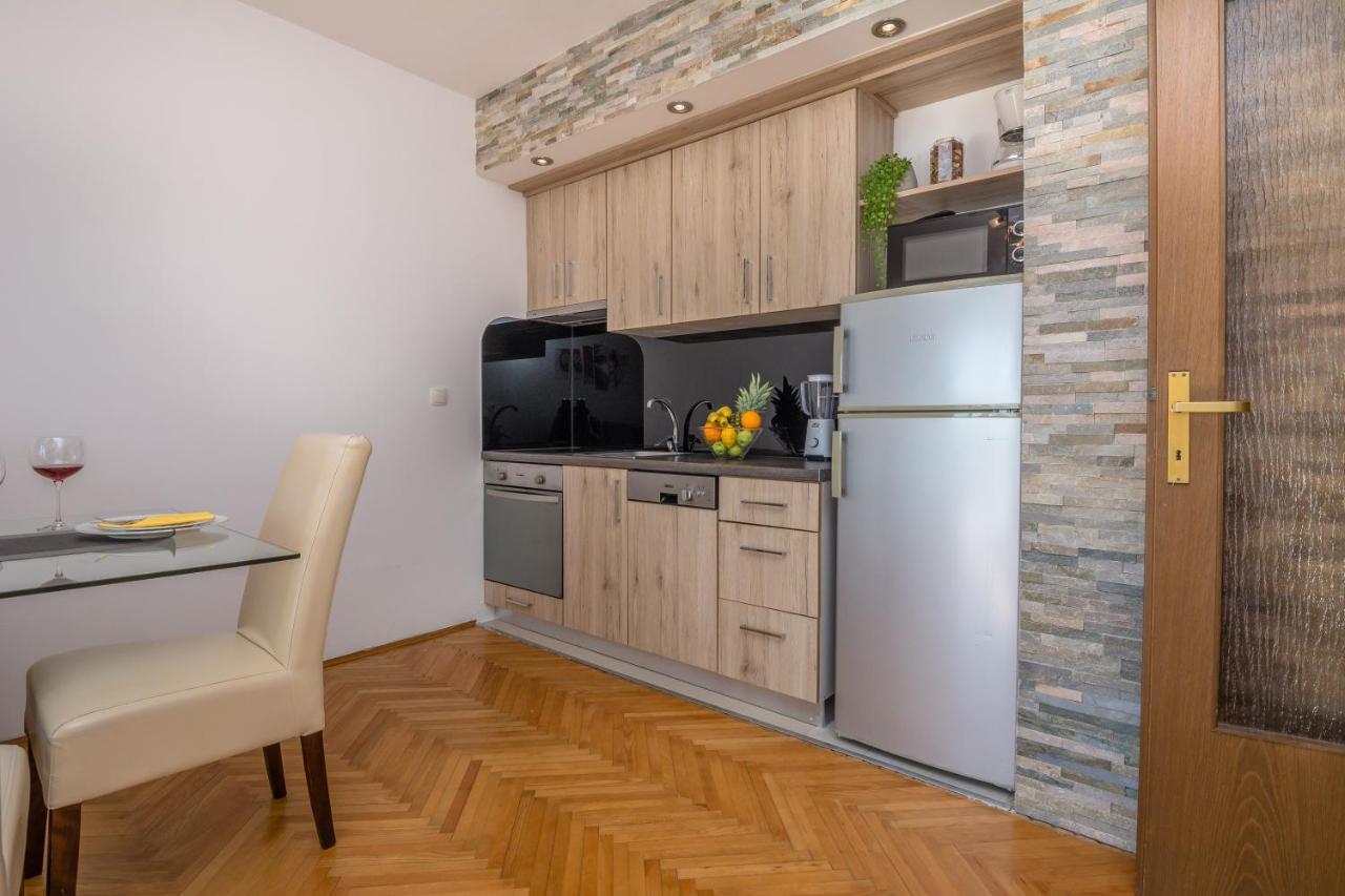 Apartment K&L Vir Esterno foto